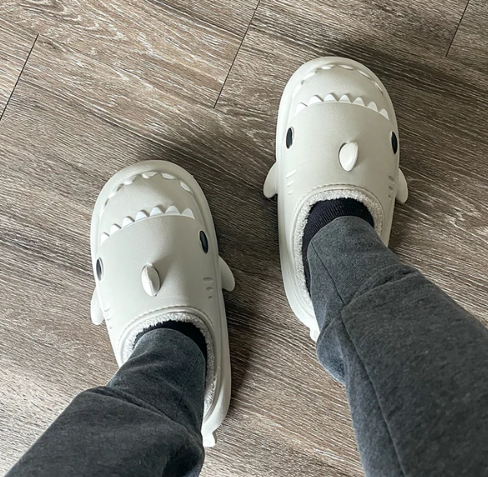 SHARKSY-WINTERHAUSSCHUHE